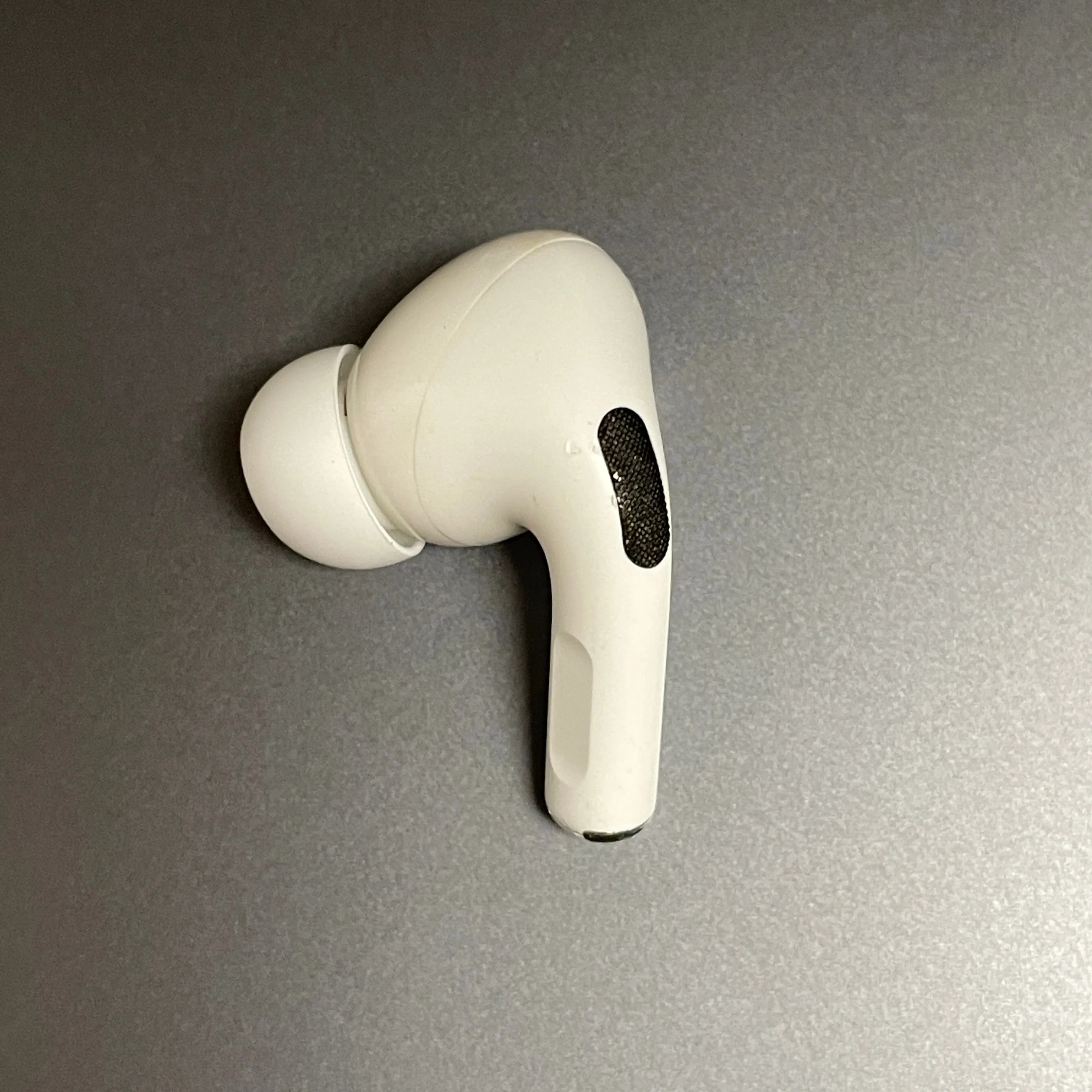 Left Replacement AirPod - Left AirPod Pro (1st Generation) - Fair Condition