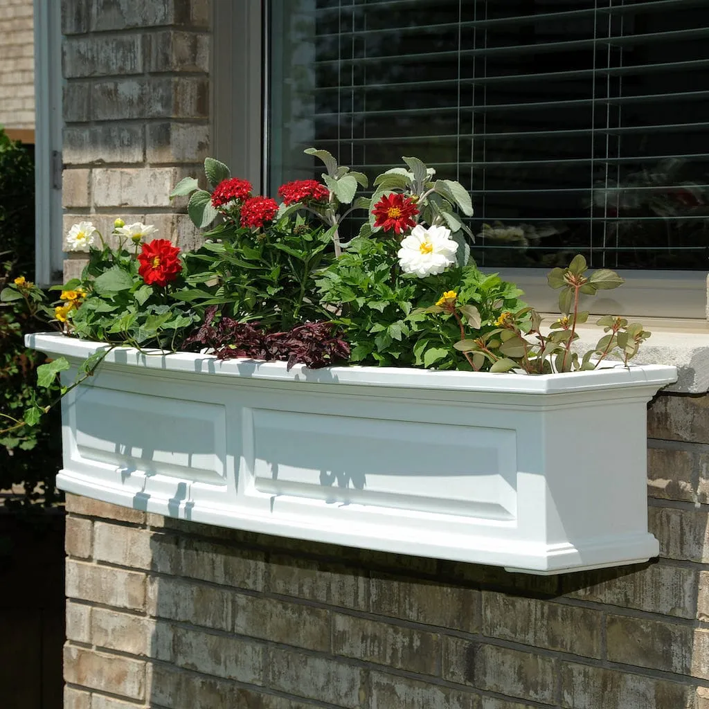 Mayne Nantucket 4ft Window Box Planter