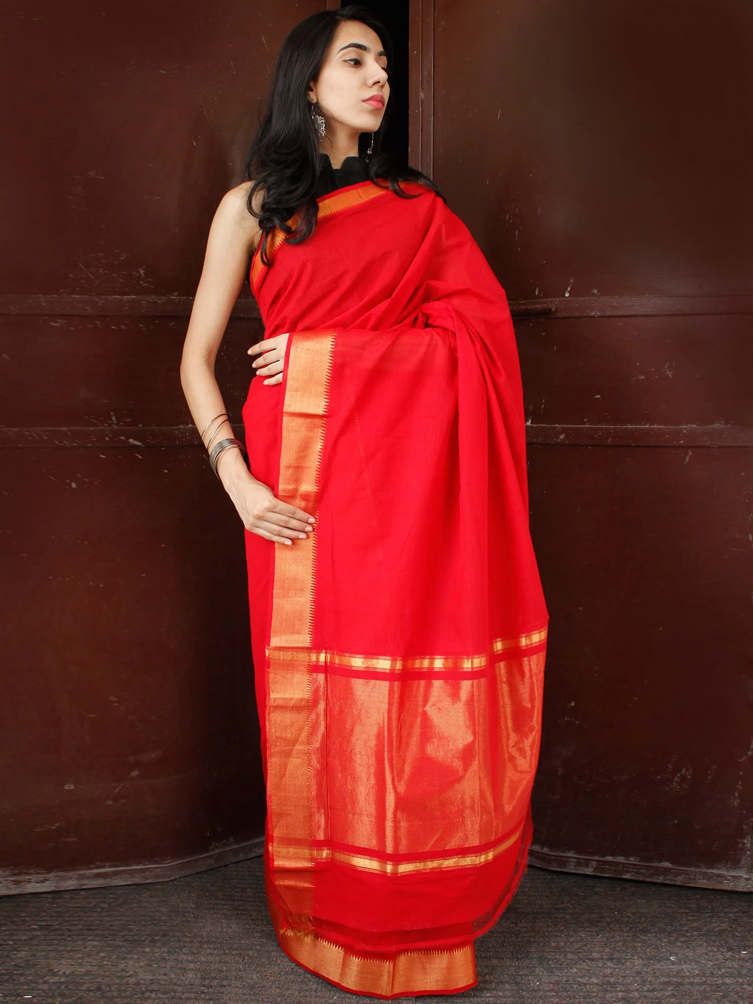 Red Golden Handloom Mangalagiri Cotton Saree With Zari Border - S031703688