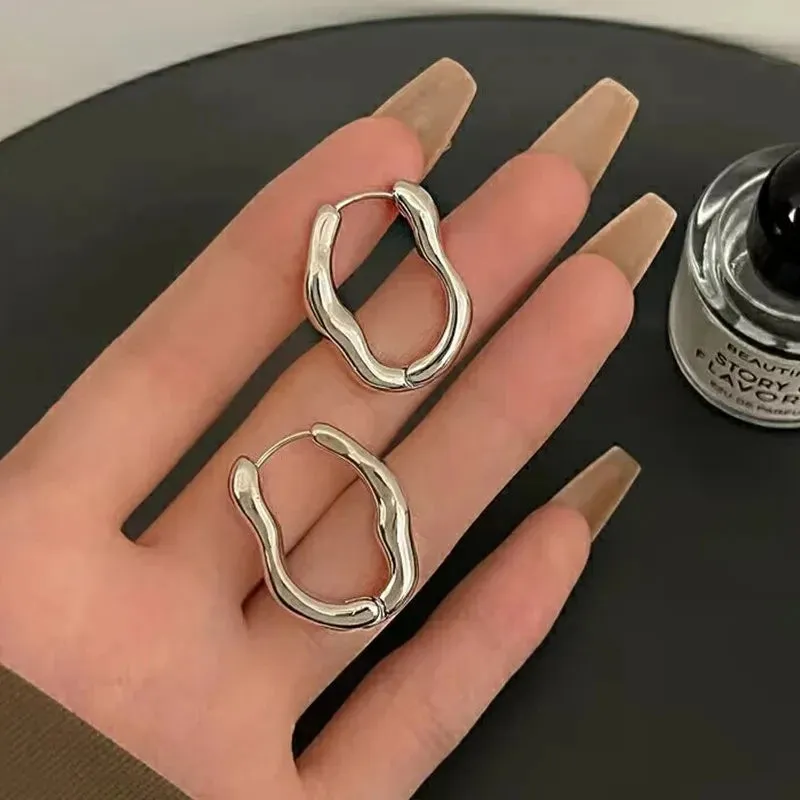 Vintage Smooth Metal Hoop Earrings